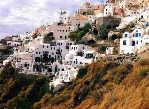 white washing buildings in Santorini