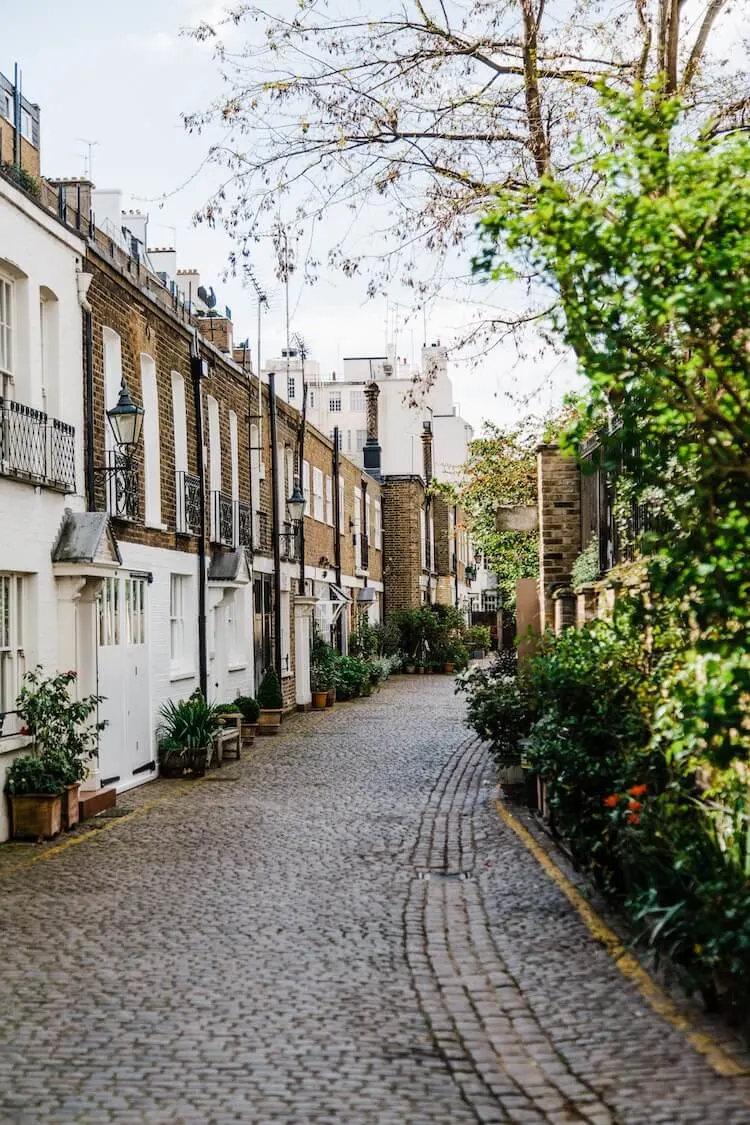 Cobblestone streets in London