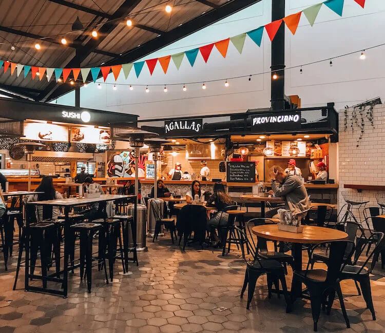 Mercado 28 dining area and food stands