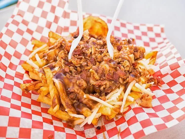 Loaded poutine