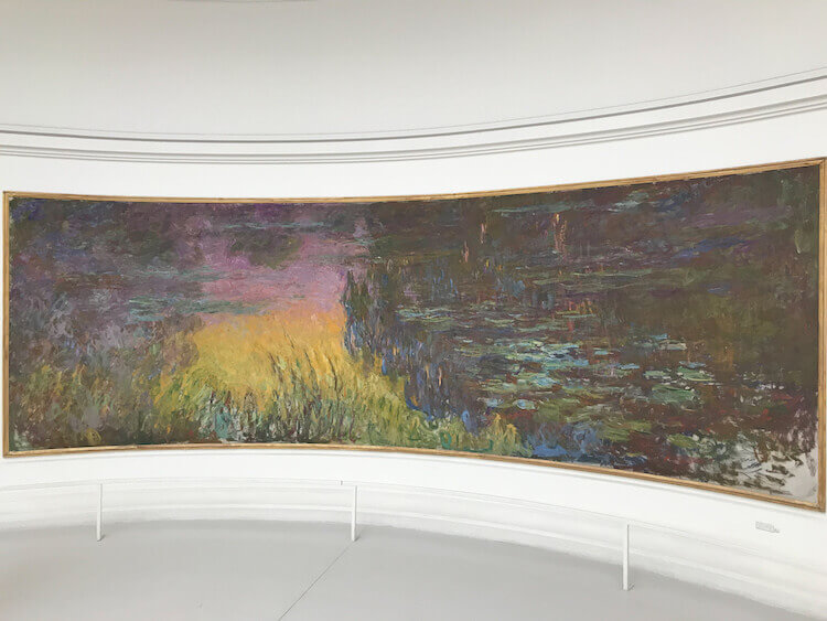 Waterlilly paintings at Museum L'Orangerie