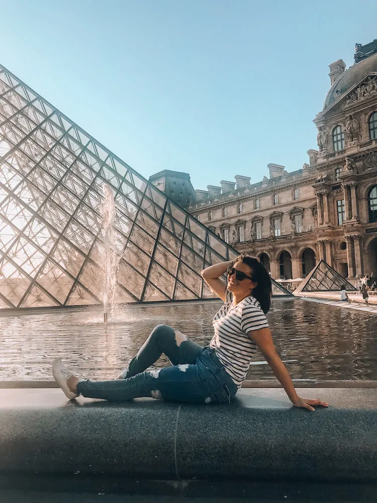 Kat in front of the Louvre