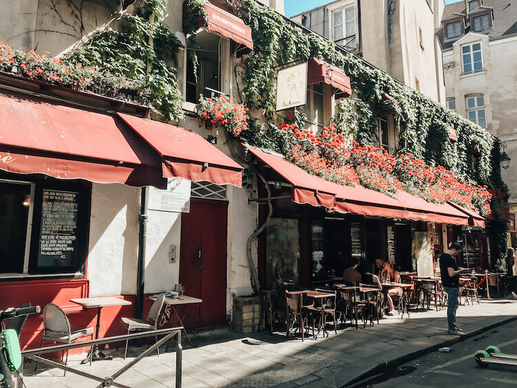 Cutest cafe in the Le Marais neighborhood in France