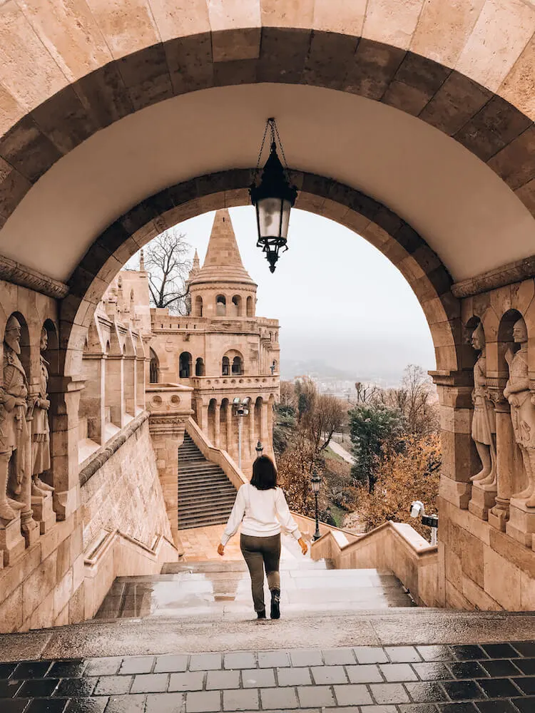 Kat wandering Fisherman's Bastian in the morning