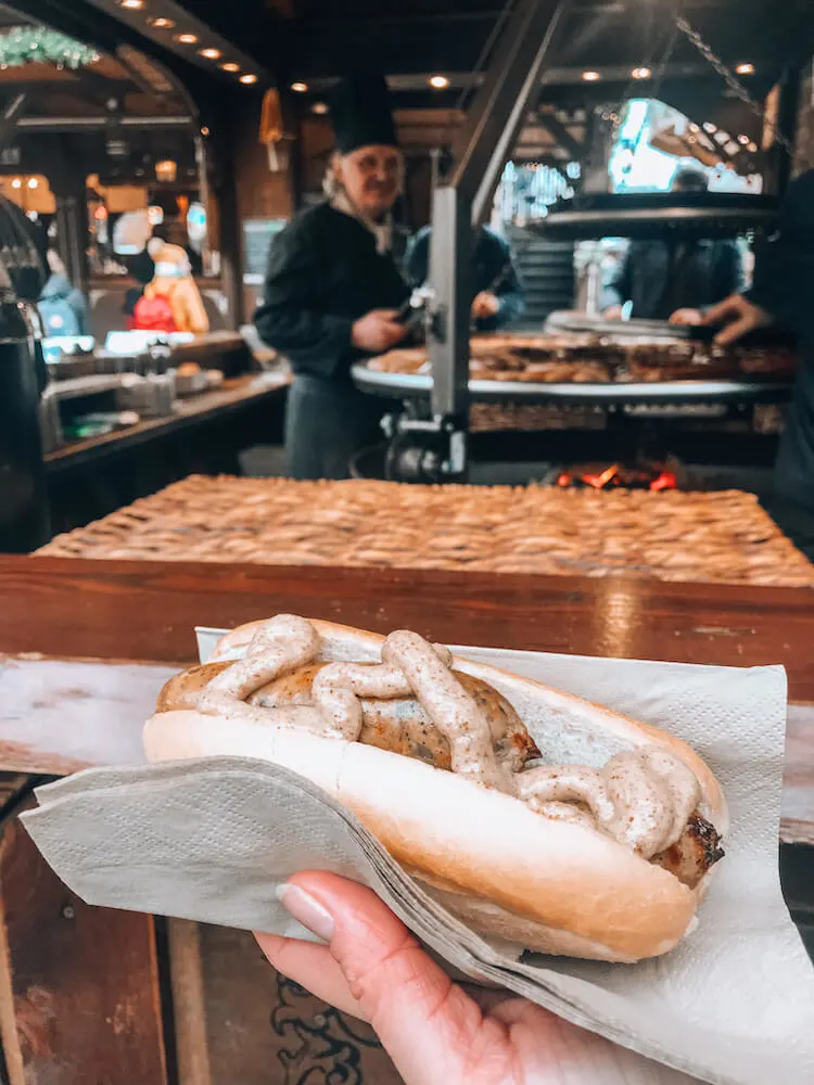 Vegan sausage with mustard at the Alter Christmas Market in Cologne