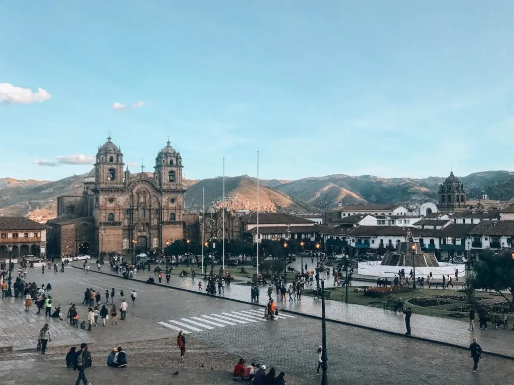 Best Things to do in Cusco - Plaza Des Armas