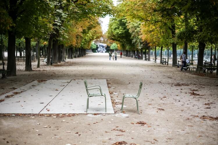 Paris park in the fall