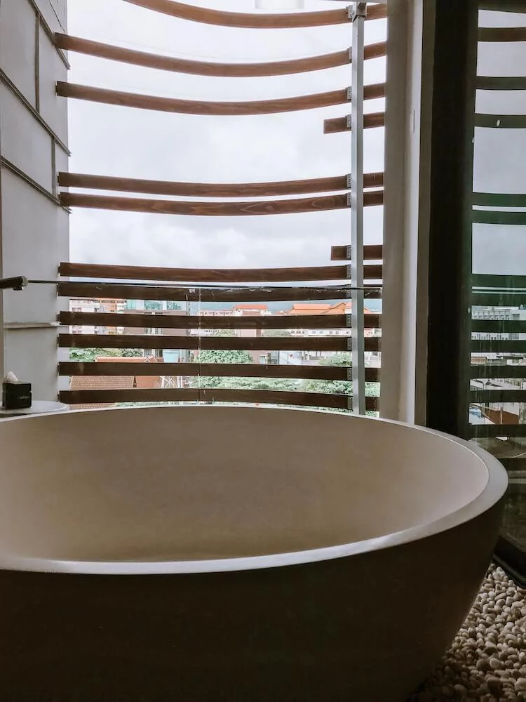 Stay in a Luxury Hotel with a giant soaking tub - Romatic Things to do in Thailand