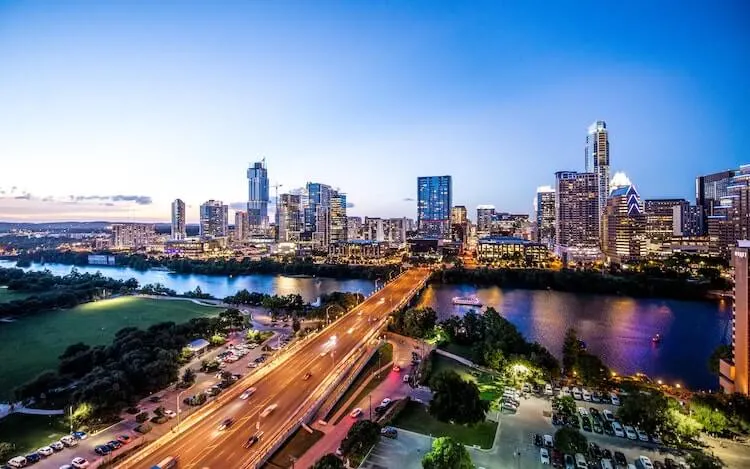 Weekend in Austin | Austin Skyline at night