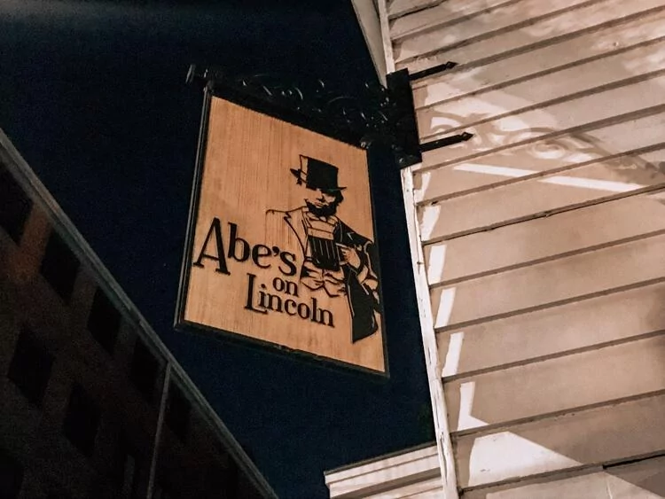 Abe's on Lincoln