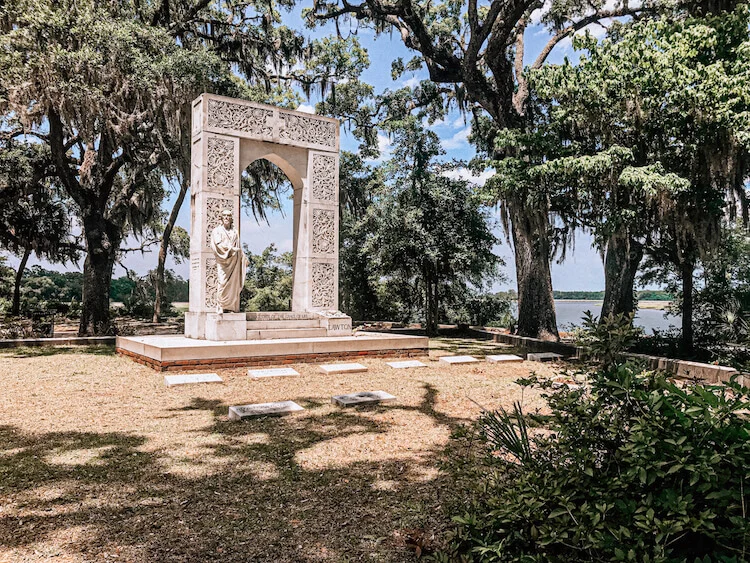 Bonaventure Cemetery and the river