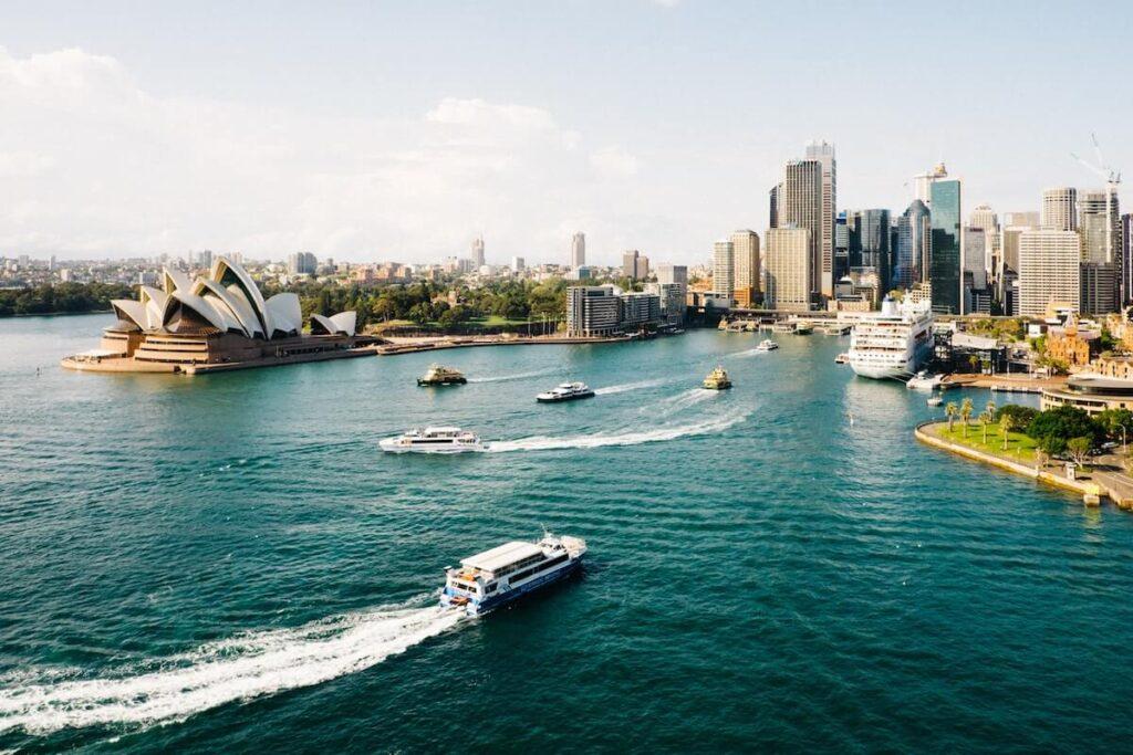 Sydney Harbor and the Sydney Opera House - 2 Weeks in Australia and Oceania