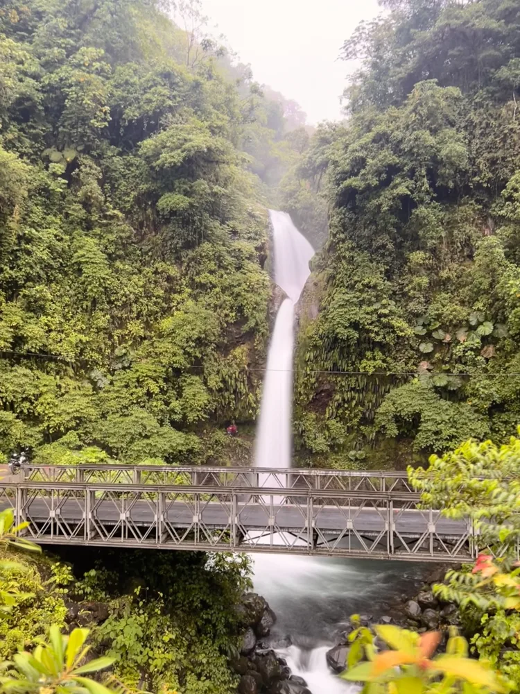 Waterfall behind a bridge in Costa Rica