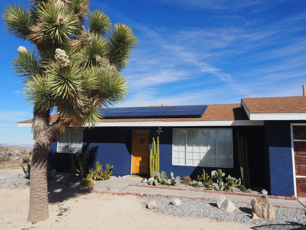 Beautiful blue Airbnb in Joshua Tree