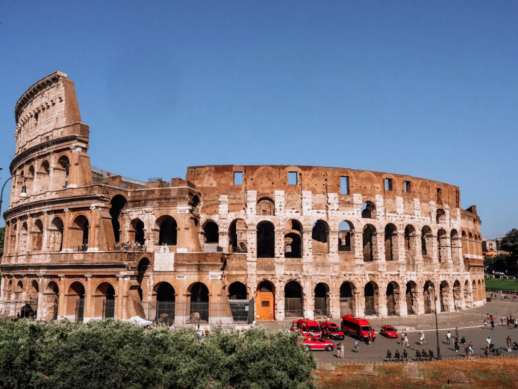 Italy Off-the-Beaten-Path Itinerary in 7 Days | Roman Colosseum