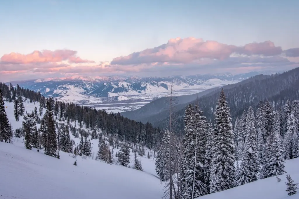 Mountains with snow in Jackson Hole