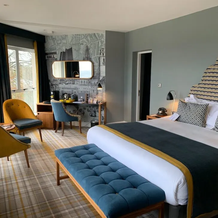 Luxury Hotel | 25 Best Honeymoon Hotels in Paris
