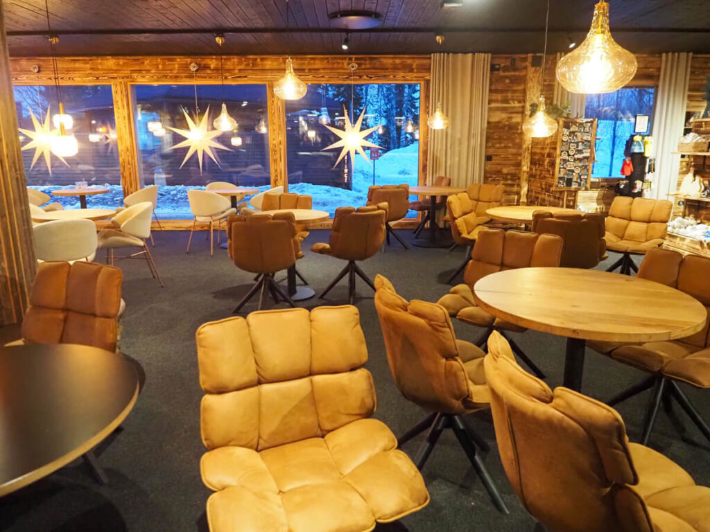 Apukka Resort lounge