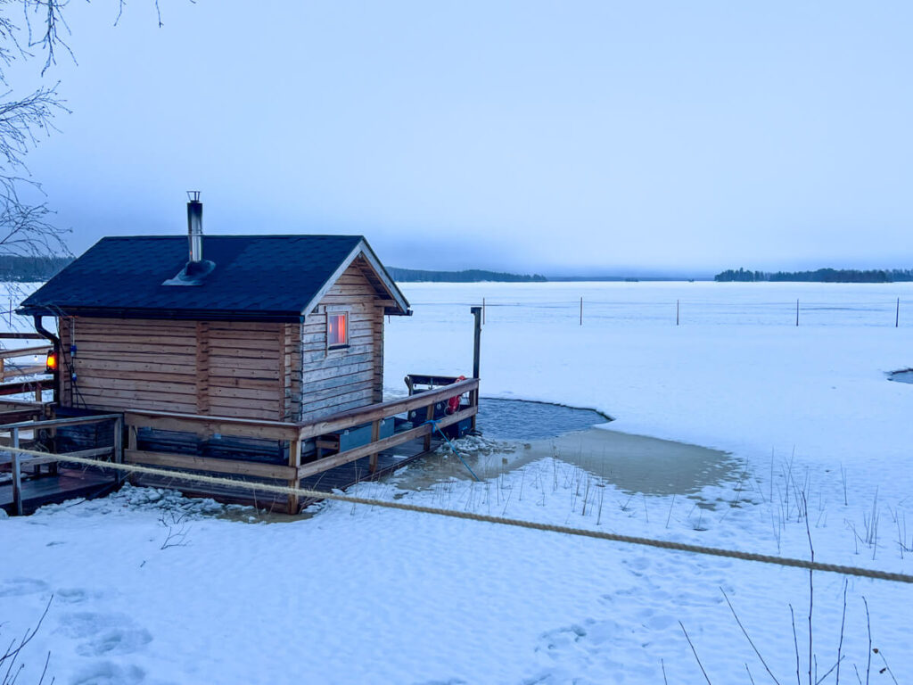 Lake floating sauna at Apukka Resort 4