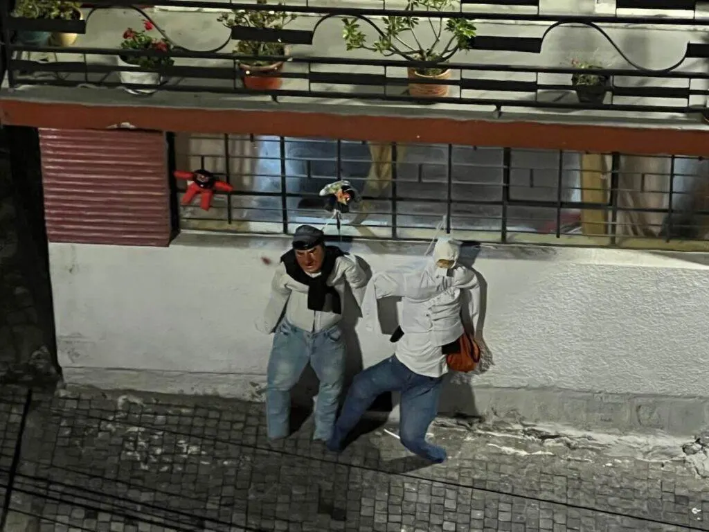 Dolls for NYE in Quito