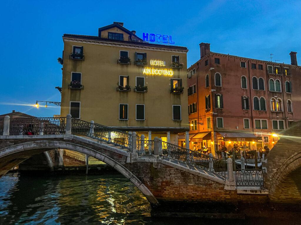 Hotel Arlecchino outside