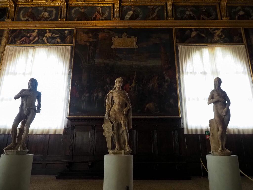 Statues in Doge's Palace