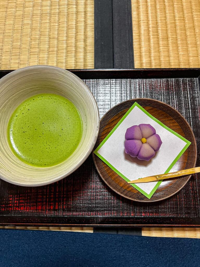 Matcha and sweet at a tea house in Kōko-en Garden